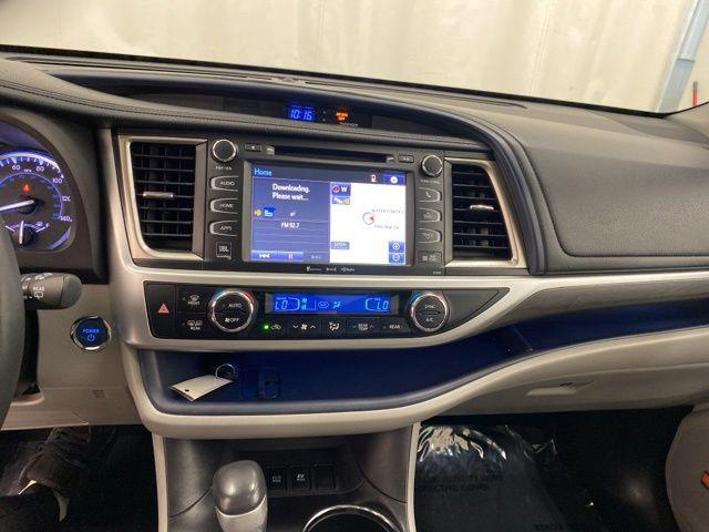2019 Toyota Highlander Limited Platinum - Photo 22