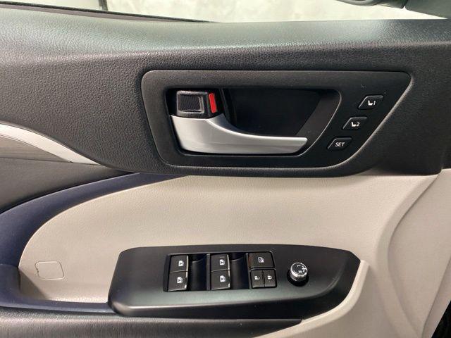 2019 Toyota Highlander Limited Platinum - Photo 26