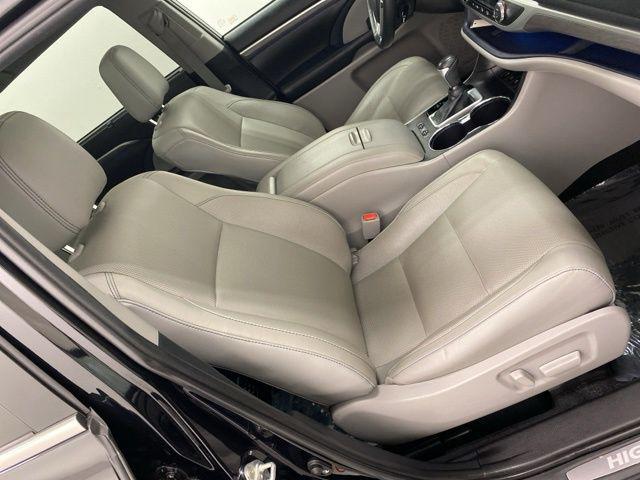 2019 Toyota Highlander Limited Platinum - Photo 32