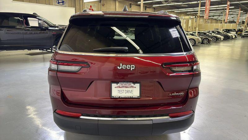 2023 Jeep Grand Cherokee L Laredo 4x2