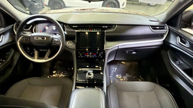 2023 Jeep Grand Cherokee L Laredo 4x2