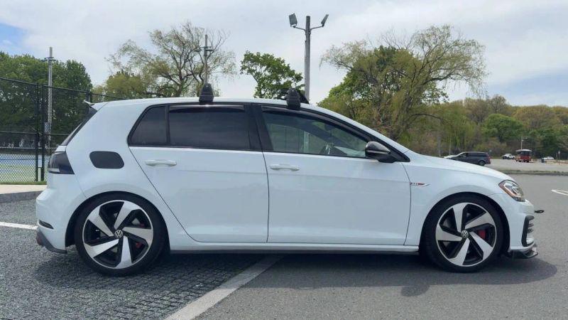 2019 Volkswagen Golf GTI 2.0T SE