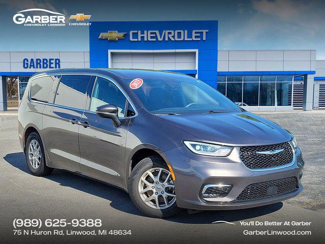 2023 Chrysler Pacifica Touring for sale in Linwood, MI