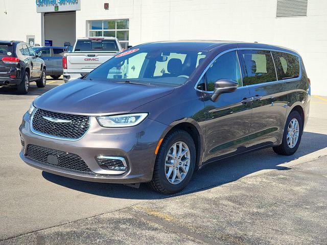 2023 Chrysler Pacifica Touring