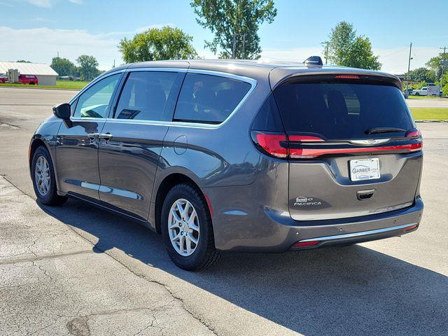 2023 Chrysler Pacifica Touring