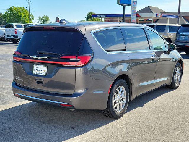 2023 Chrysler Pacifica Touring