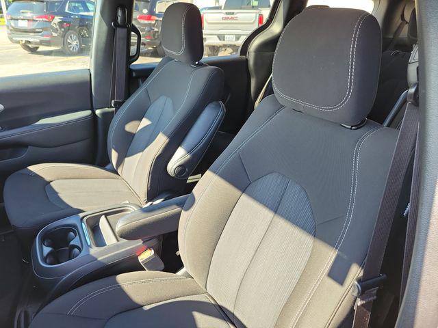 2023 Chrysler Pacifica Touring