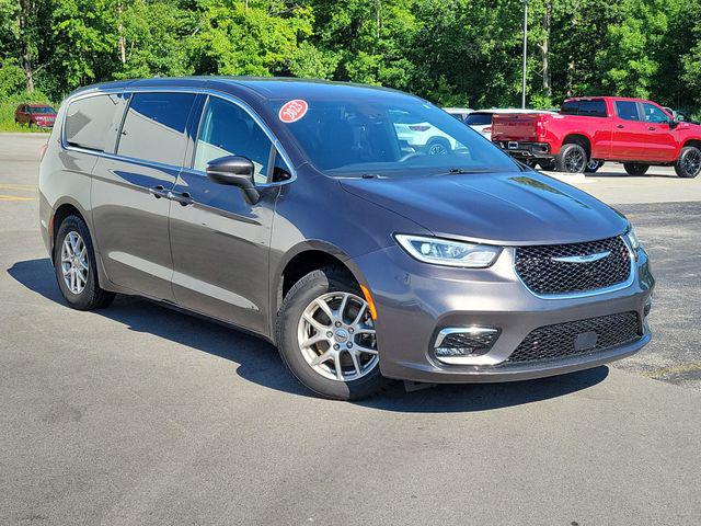 2023 Chrysler Pacifica Touring