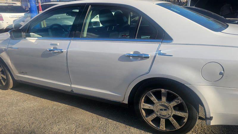 2009 Lincoln MKZ Base