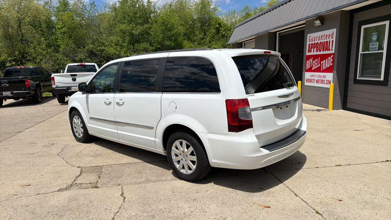 2014 Chrysler Town & Country Touring