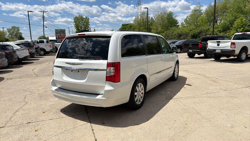 2014 Chrysler Town & Country Touring