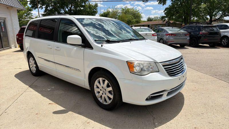 2014 Chrysler Town & Country Touring