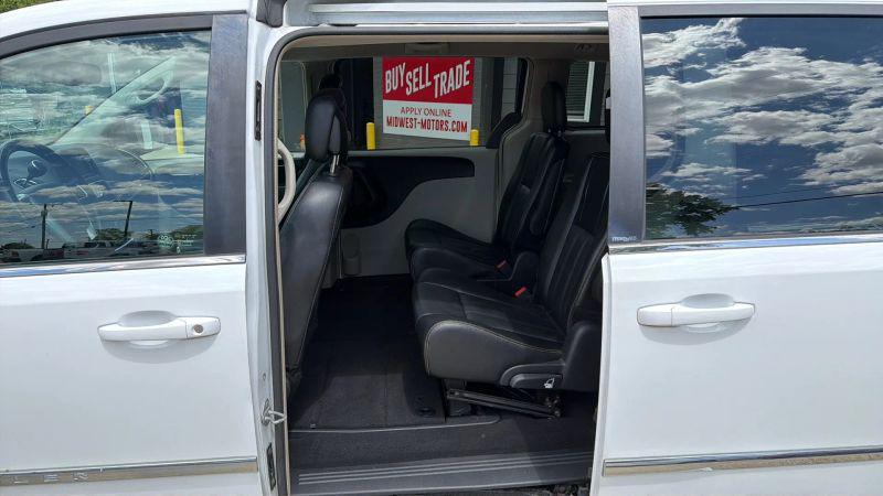 2014 Chrysler Town & Country Touring