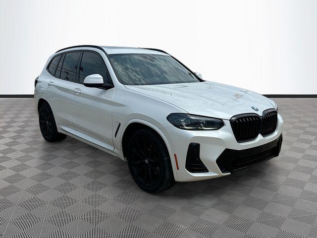 2023 BMW X3 sDrive30i's photo