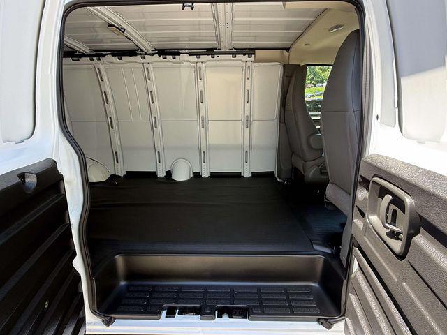 2026 GMC Savana Cargo 3500 Extended Wheelbase, Work Van, RWD