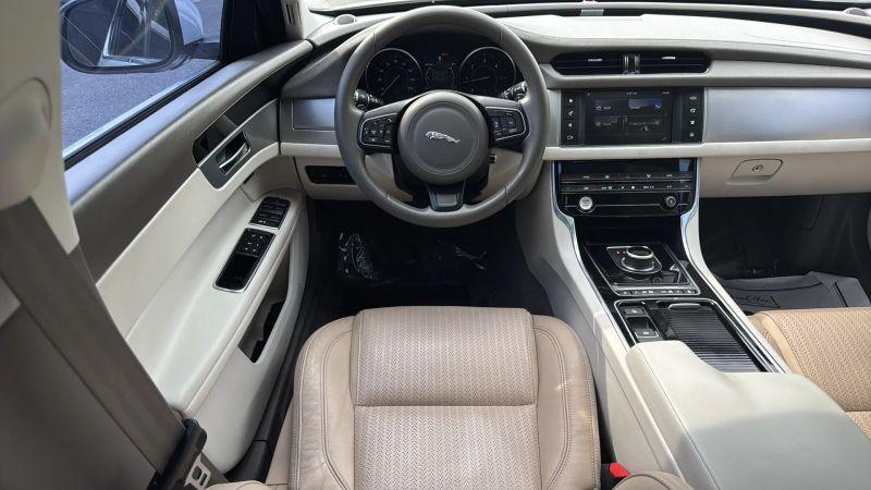 2017 Jaguar XF 20d Premium