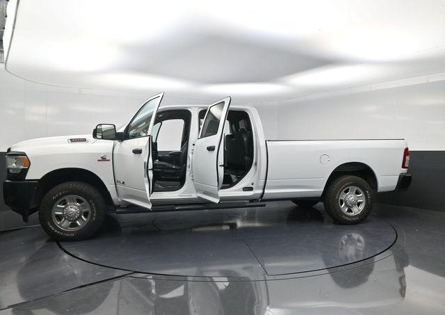 2020 Ram 3500 Tradesman Crew Cab 4x4 8' Box