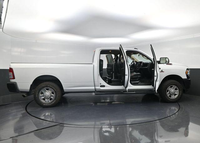 2020 Ram 3500 Tradesman Crew Cab 4x4 8' Box