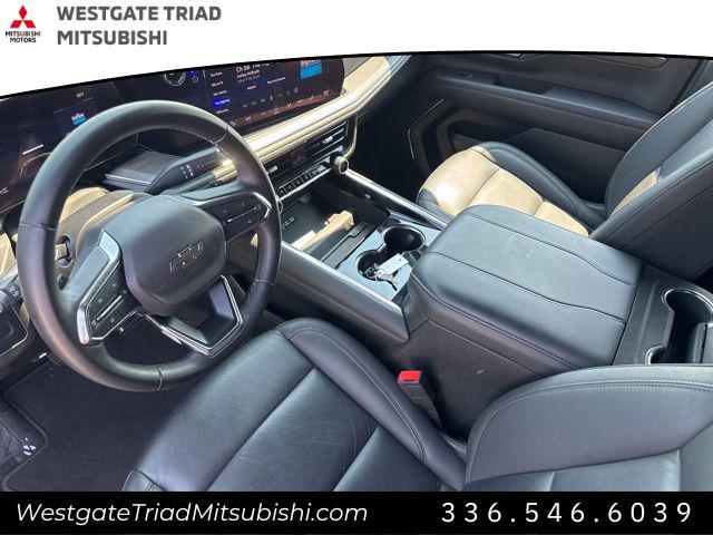 2025 Chevrolet Suburban 4WD Z71