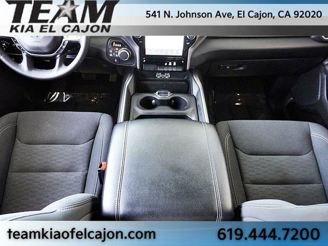 2025 Ram 1500 Big Horn Crew Cab 4x4 5'7" Box