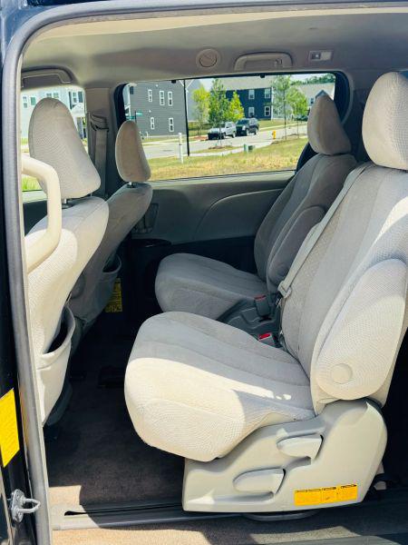2014 Toyota Sienna LE V6 7 Passenger Mobility
