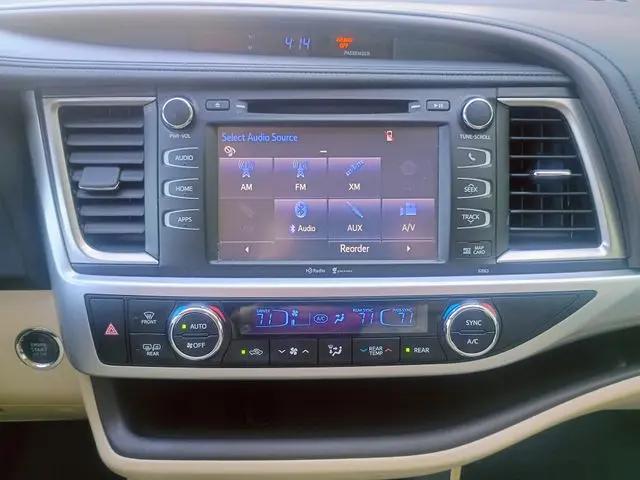 2014 Toyota Highlander XLE V6
