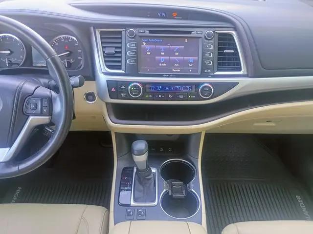 2014 Toyota Highlander XLE V6