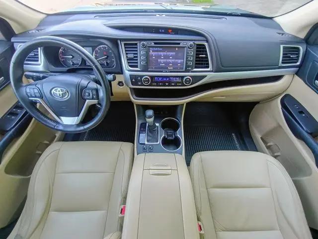 2014 Toyota Highlander XLE V6