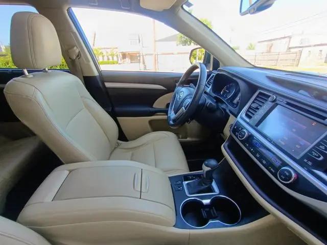 2014 Toyota Highlander XLE V6