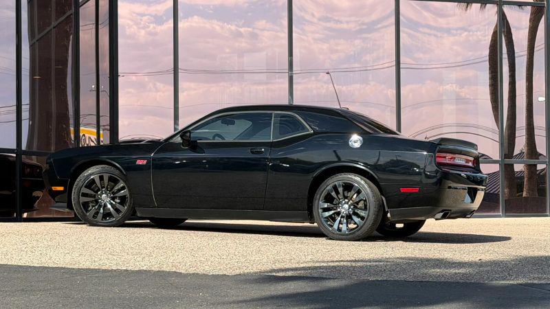 2014 Dodge Challenger SRT8 Core
