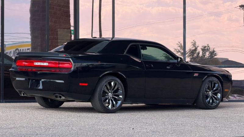 2014 Dodge Challenger SRT8 Core