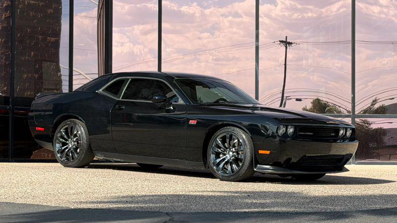 2014 Dodge Challenger SRT8 Core