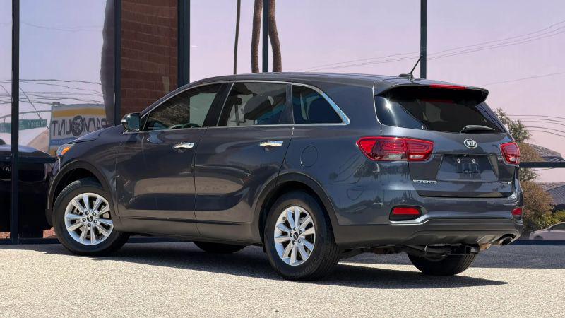 2019 Kia Sorento 3.3L LX