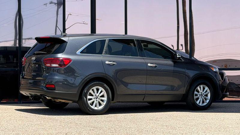 2019 Kia Sorento 3.3L LX