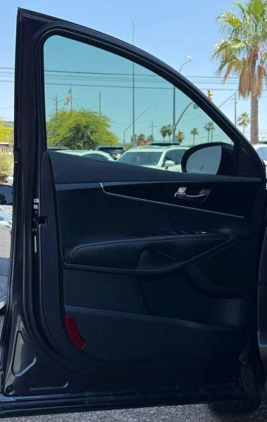 2019 Kia Sorento 3.3L LX