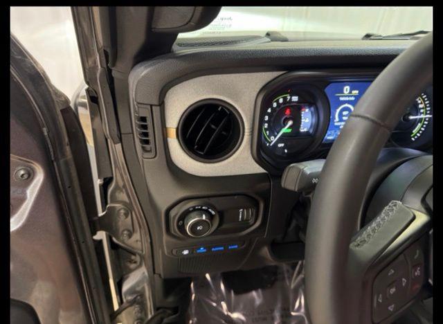 2025 Jeep Wrangler 4xe Willys 4xe