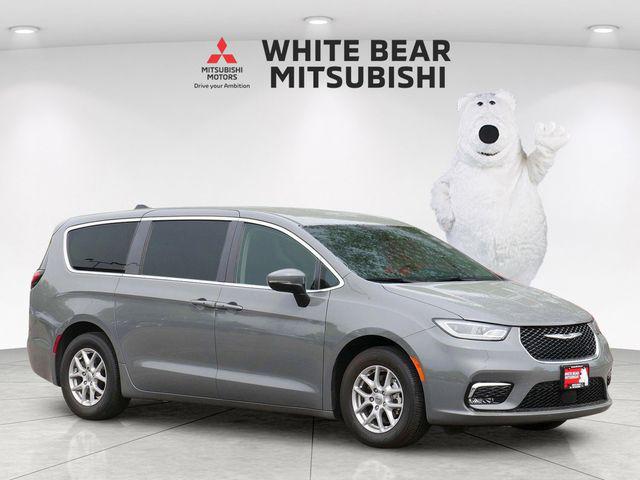 2023 Chrysler Pacifica Touring L for sale in White Bear Lake, MN