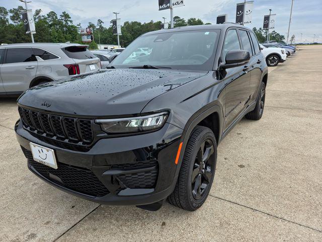 2025 Jeep Grand Cherokee Altitude X 4x2