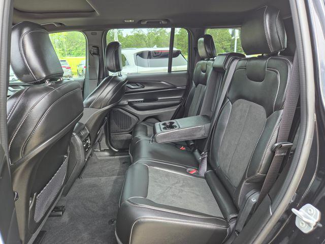 2025 Jeep Grand Cherokee Altitude X 4x2