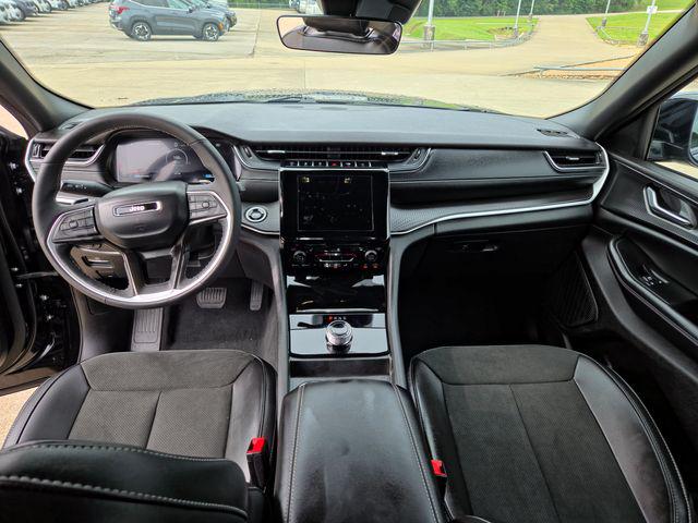2025 Jeep Grand Cherokee Altitude X 4x2