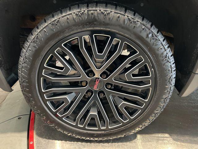 2020 GMC Sierra 1500 4WD Crew Cab Short Box Denali