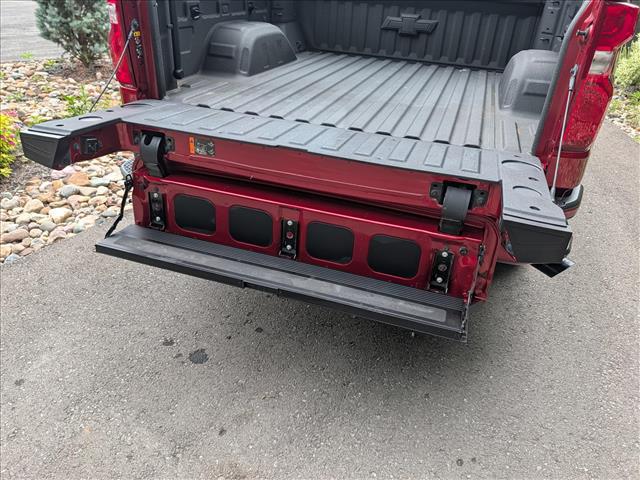2024 Chevrolet Silverado 1500 4WD Crew Cab Short Bed RST
