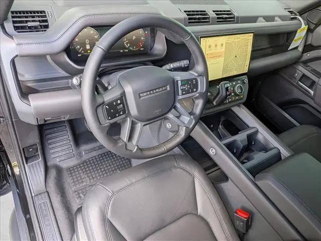 2026 Land Rover Defender P400 X-Dynamic SE