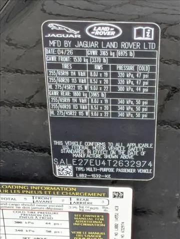 2026 Land Rover Defender P400 X-Dynamic SE