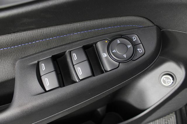 2026 Buick NV Sport Touring FWD