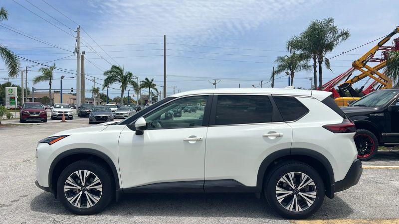 2022 Nissan Rogue SV FWD