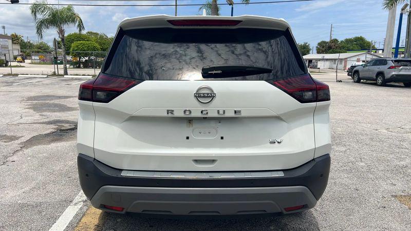 2022 Nissan Rogue SV FWD