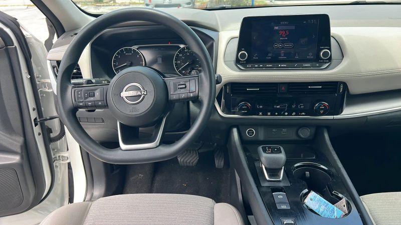 2022 Nissan Rogue SV FWD