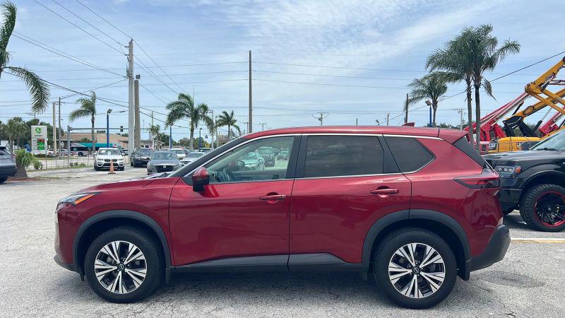 2022 Nissan Rogue SV FWD
