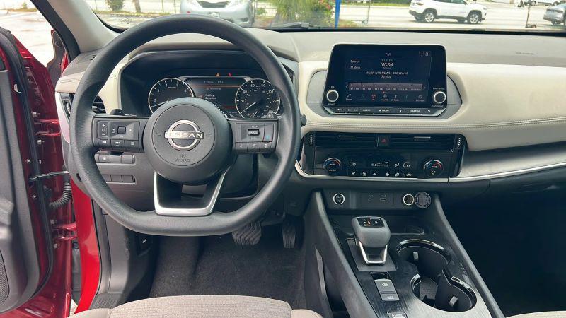 2022 Nissan Rogue SV FWD